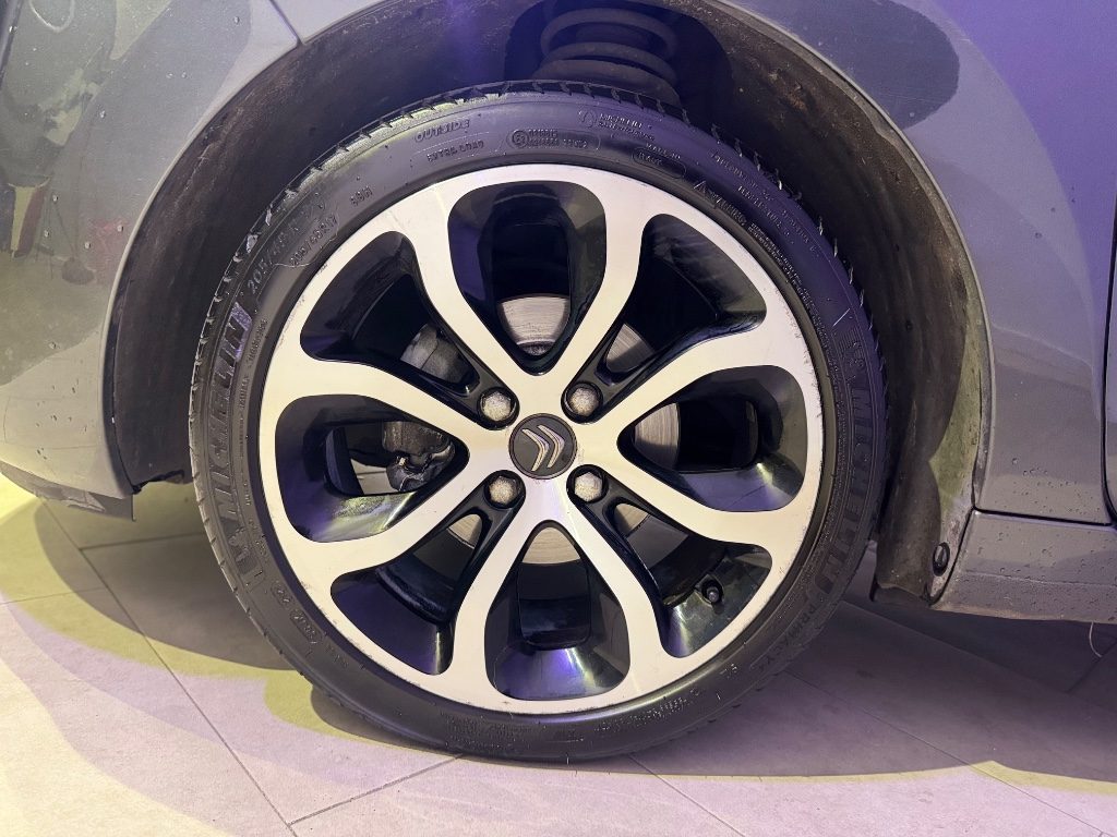 CITROEN C3 Picasso 1.4 VTi 95 Exclusive Limited - 4