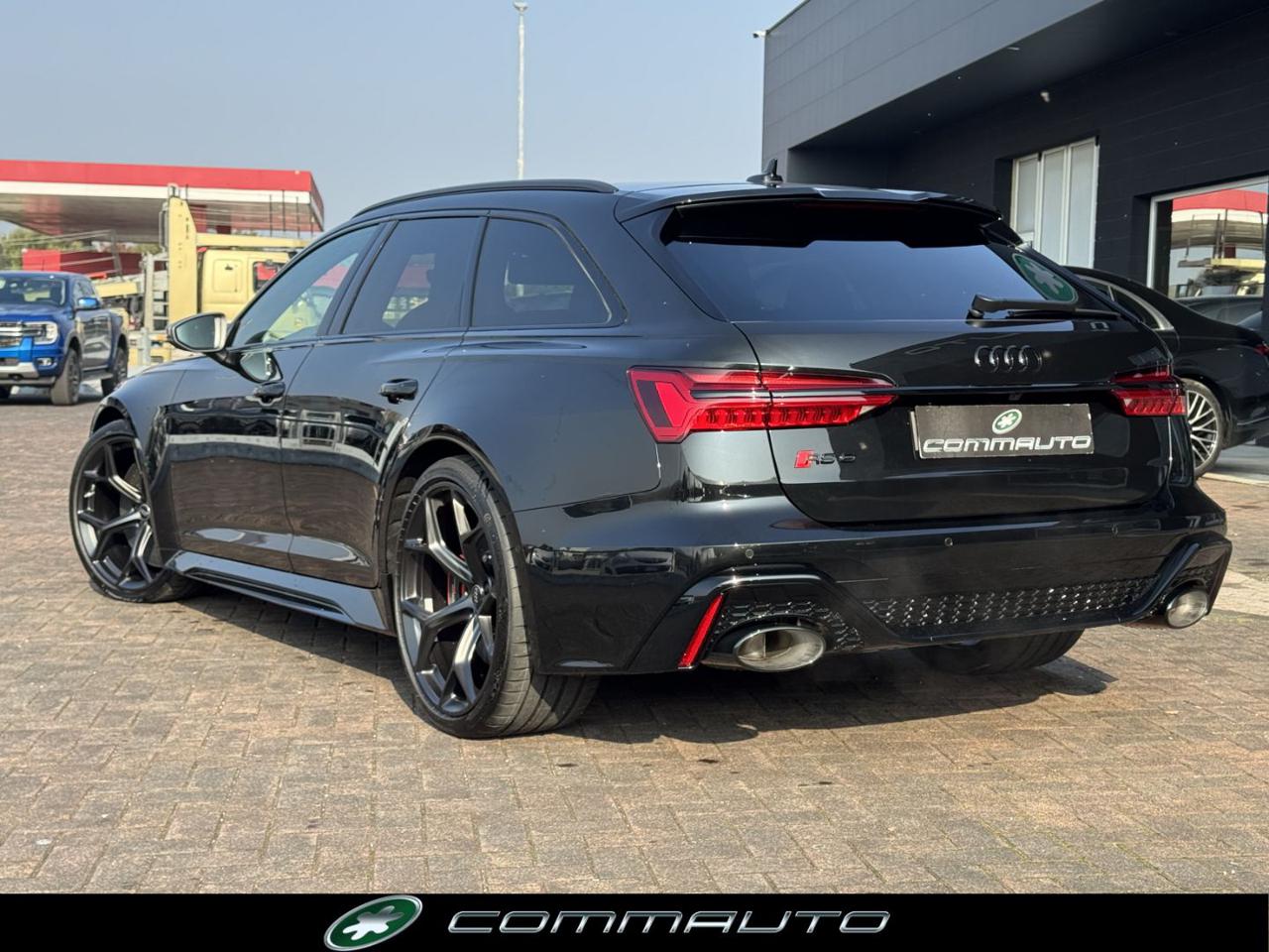 AUDI RS6 4.0 TFSI V8 Performance Dynamic Plus 305 CARBON - 9