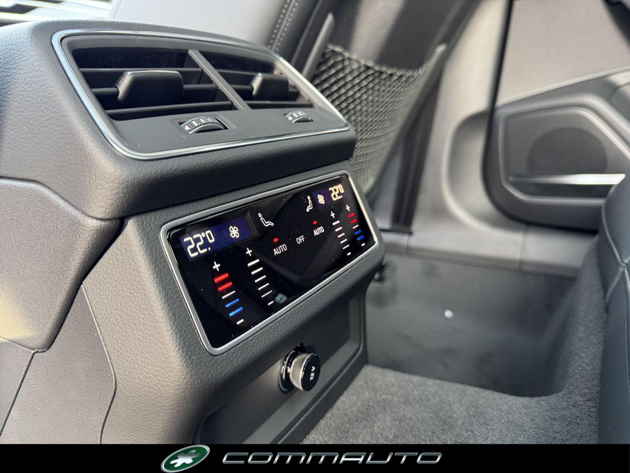 AUDI RS6 4.0 TFSI V8 Performance Dynamic Plus 305 CARBON - 36