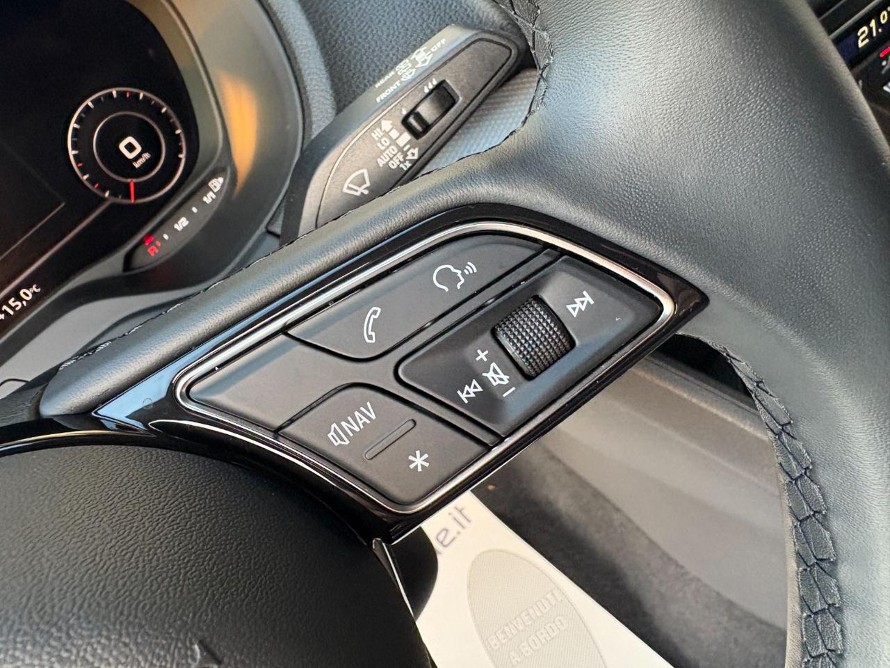 AUDI Q2 30 TDI 116 CV S tronic Business Advanced - 24