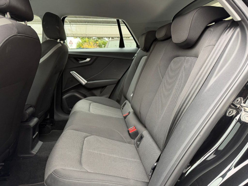 AUDI Q2 30 TDI S tronic Identity Black AUTOMATICA - 12