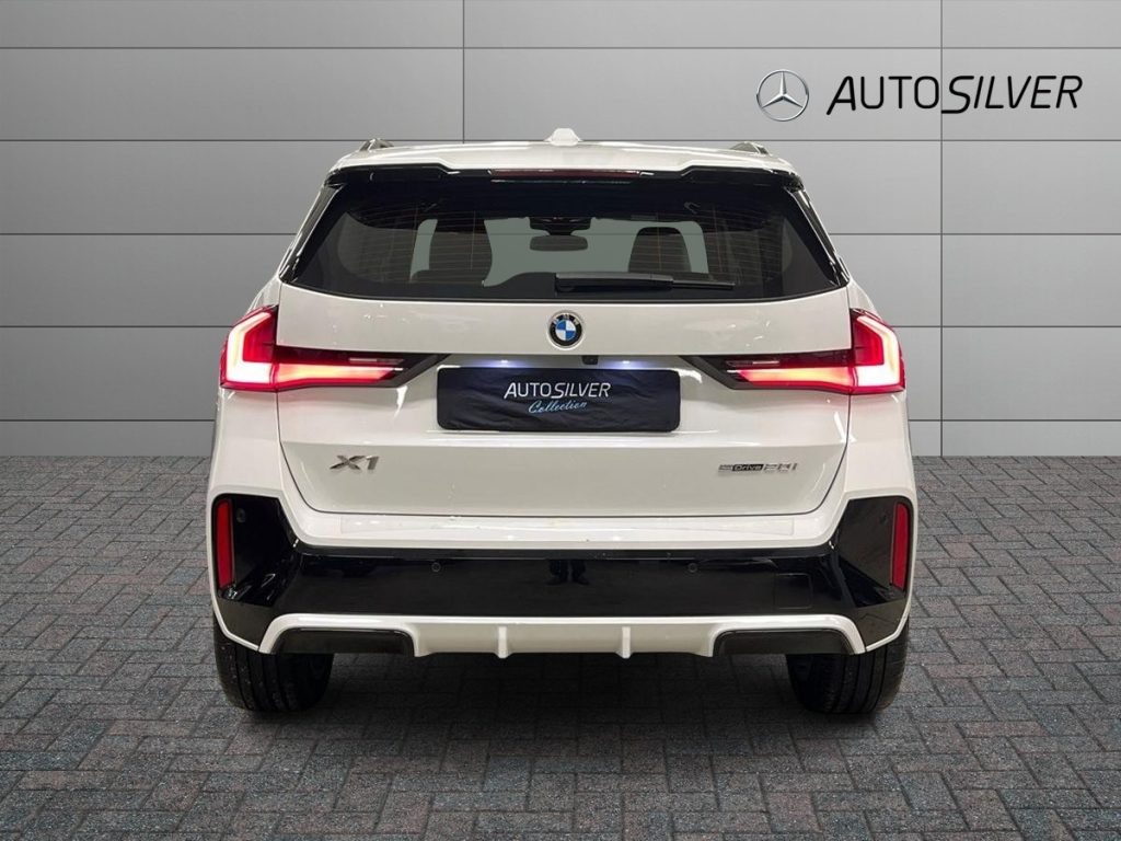 BMW X1 sDrive 18d Msport - 4