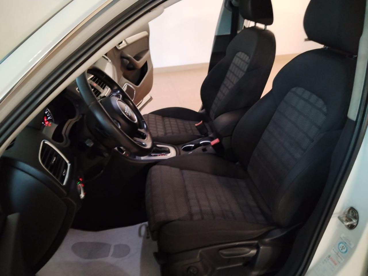 AUDI Q3 2.0 TDI 184 CV quattro S tronic Sport - 10