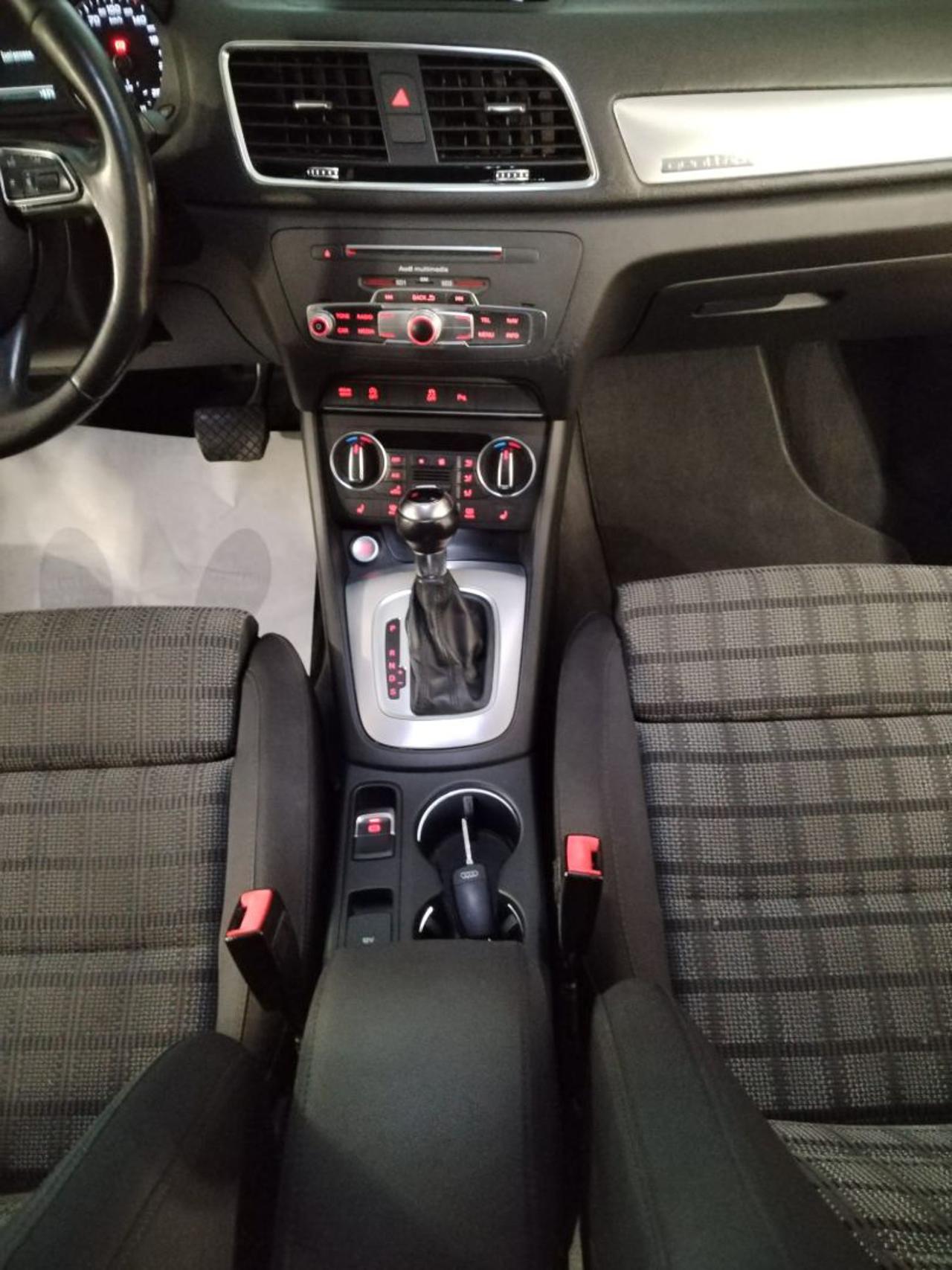 AUDI Q3 2.0 TDI 184 CV quattro S tronic Sport - 20