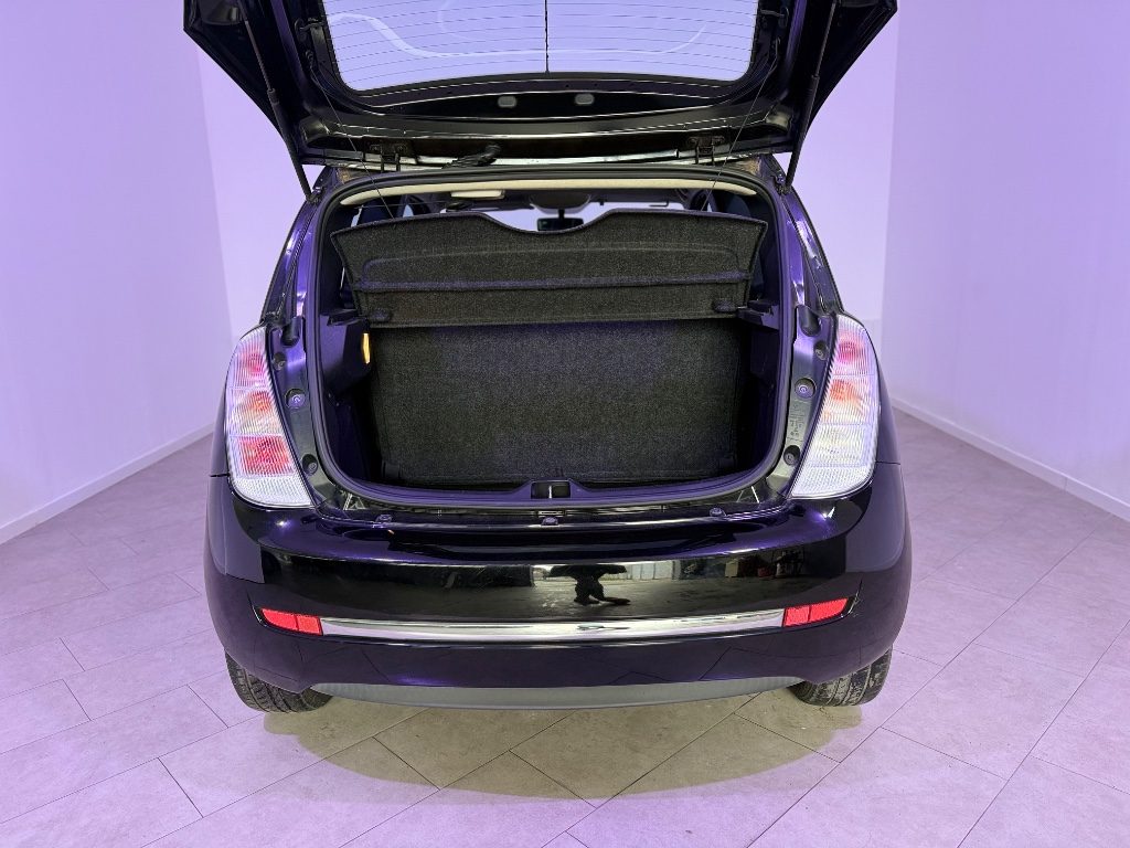 LANCIA Ypsilon 1.2 69 CV Platinum - 11