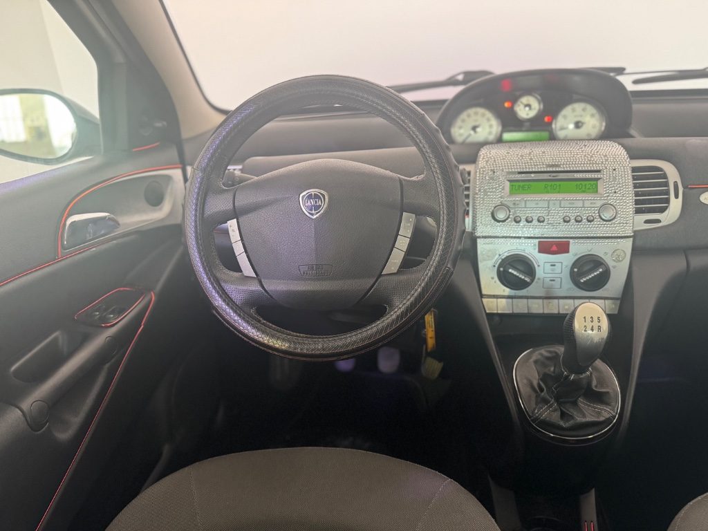 LANCIA Ypsilon 1.3 MJT 90 CV Blue&Me - 13