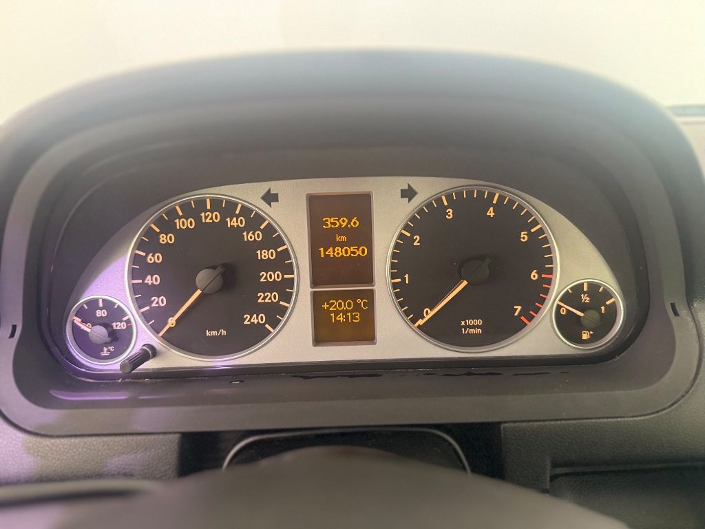 MERCEDES-BENZ A 170 Avantgarde - 18