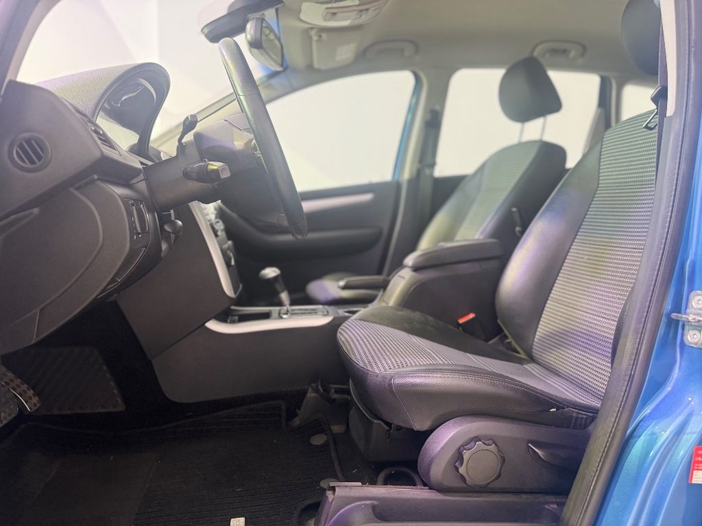 MERCEDES-BENZ A 170 Avantgarde - 8