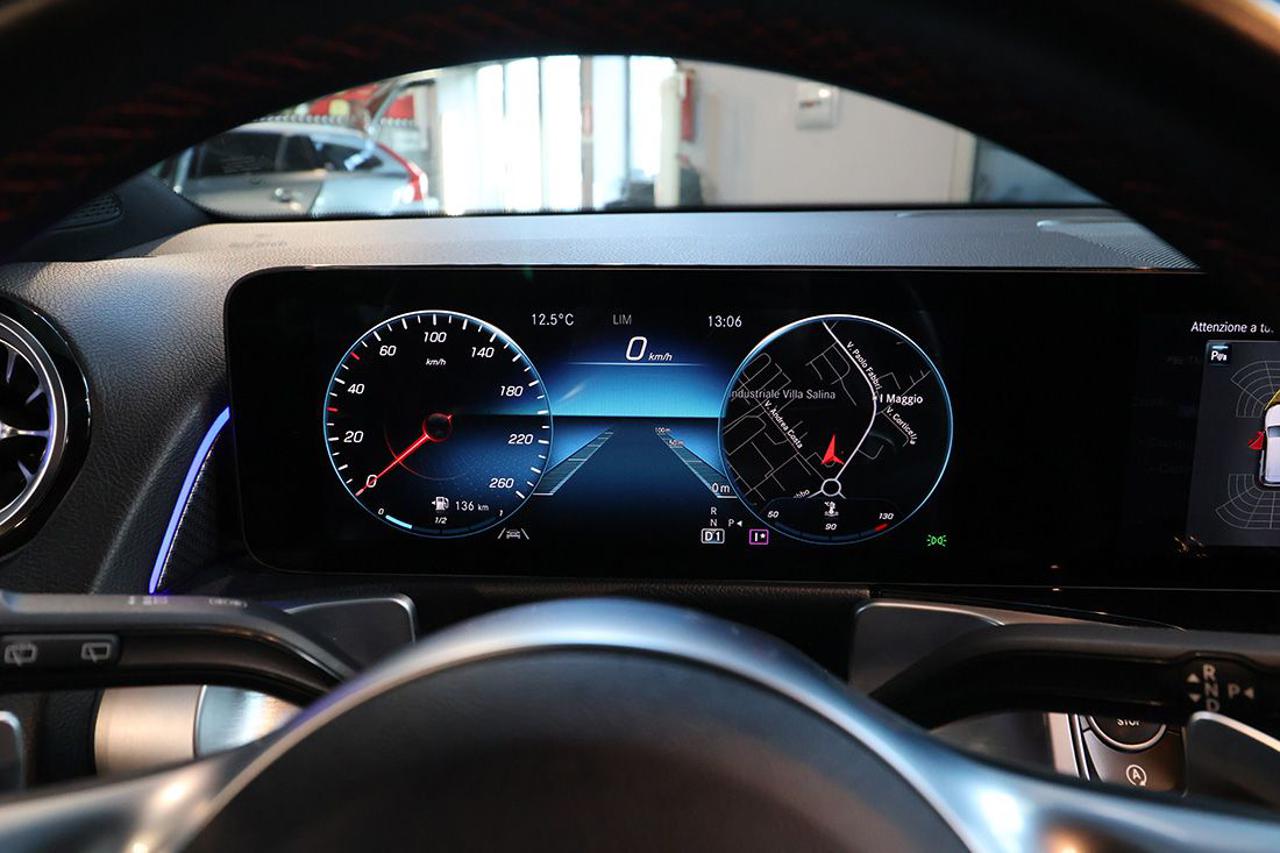 MERCEDES-BENZ GLB 200 d Automatic Premium AMG - 31