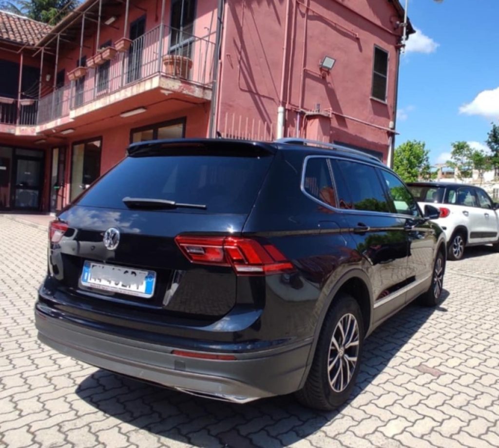 VOLKSWAGEN Tiguan Allspace 2.0 TDI 7 POSTI SCR DSG Business BMT - 2
