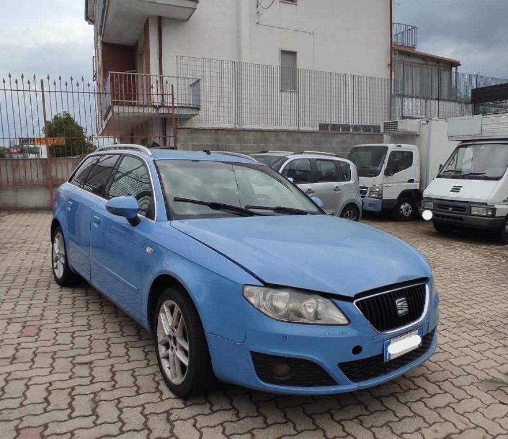 SEAT Exeo ST 2.0TDI-NON MARCIANTE-SOLO PER COMMERCIANTI - 2