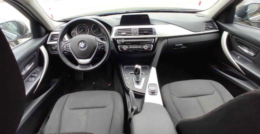 BMW 320 d Touring Business Advantage aut. - 6