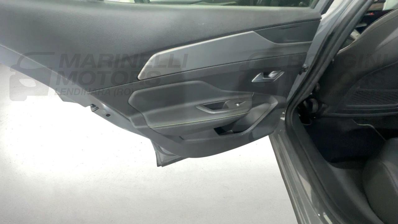 PEUGEOT 408 1.2 PURETECH 130CV S&S EAT8 GT - 18