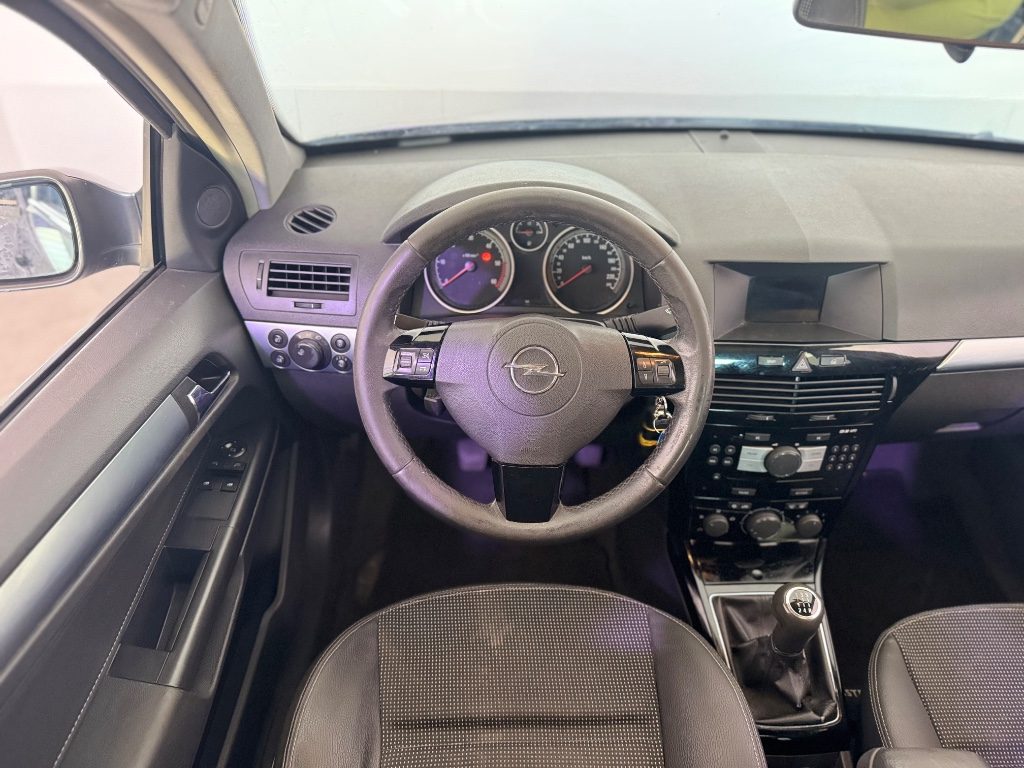 OPEL Astra 1.7 CDTI 101CV 5 porte Cosmo - 15