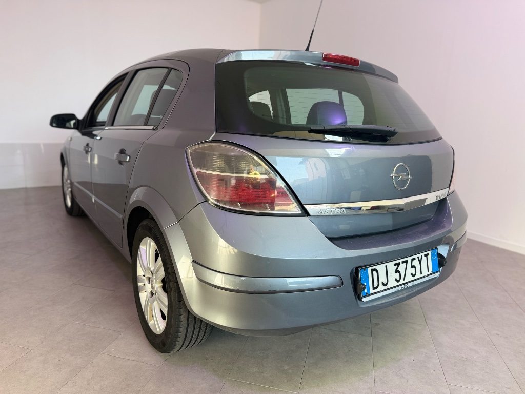 OPEL Astra 1.7 CDTI 101CV 5 porte Cosmo - 5
