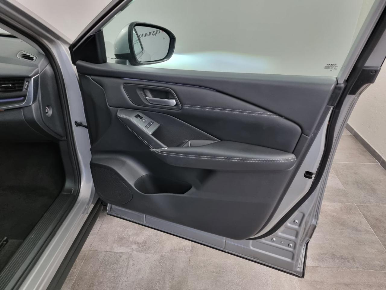 NISSAN Qashqai MHEV 158 CV Xtronic N-Connecta - 24