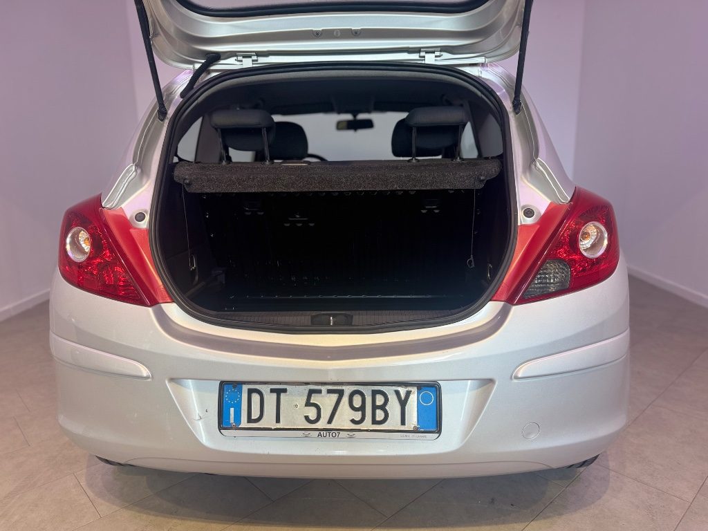 OPEL Corsa 1.0 12V 3 porte Club - 2