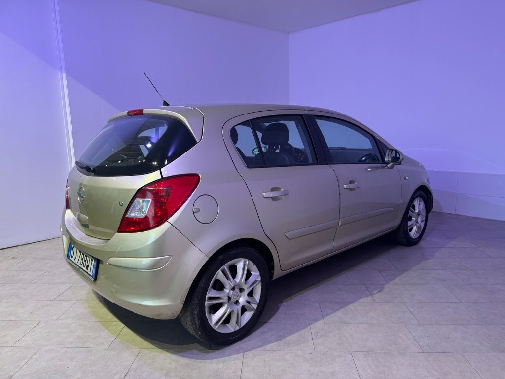 OPEL Corsa 1.2 5 porte Cosmo - 5