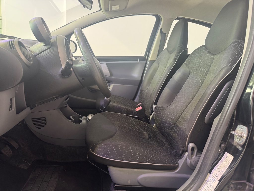 PEUGEOT 107 1.0 68CV 5p. Sweet Years 2Tronic - 16