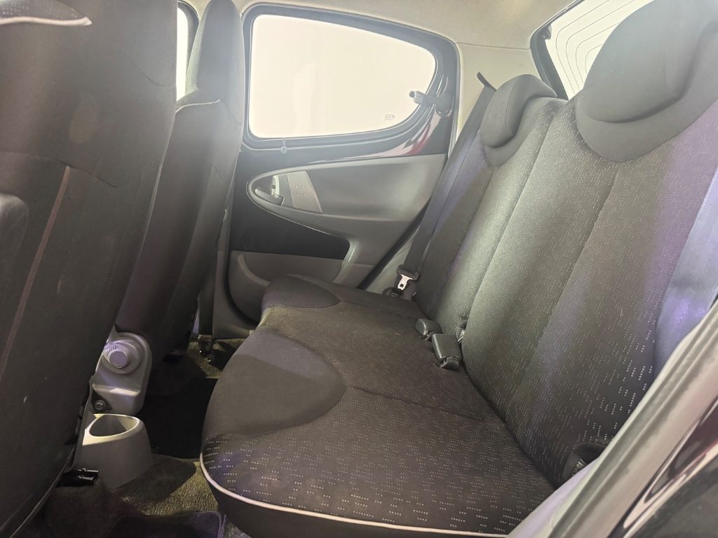 PEUGEOT 107 1.0 68CV 5p. Sweet Years 2Tronic - 15