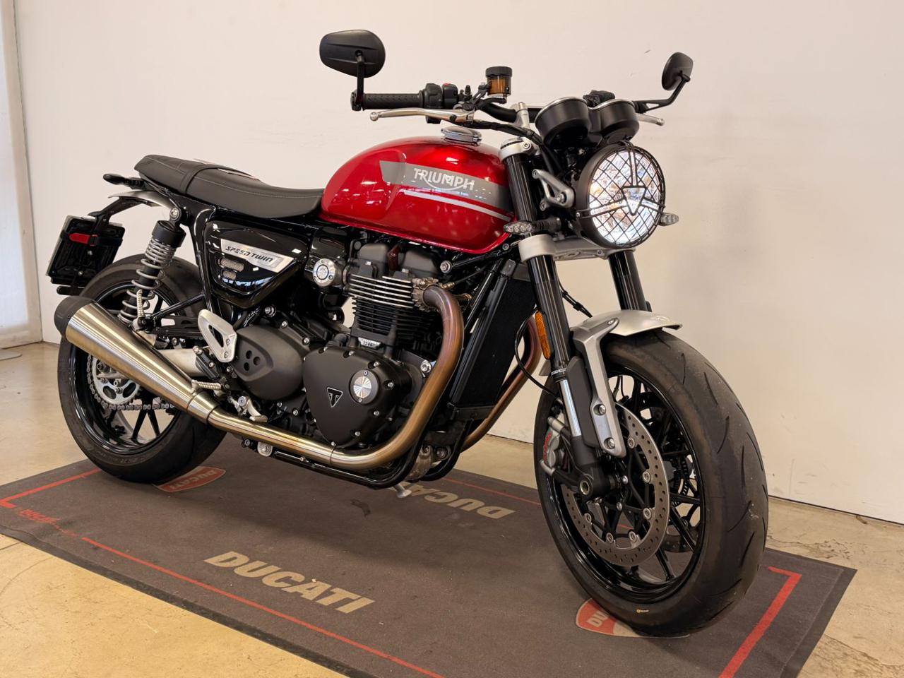 TRIUMPH Speed Twin 1200 - 2