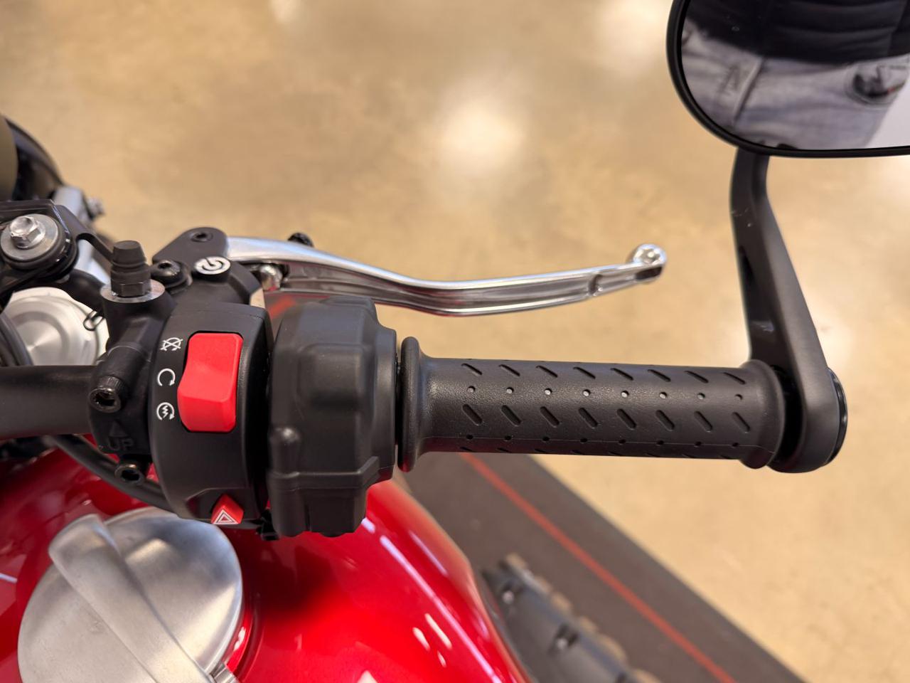 TRIUMPH Speed Twin 1200 - 12