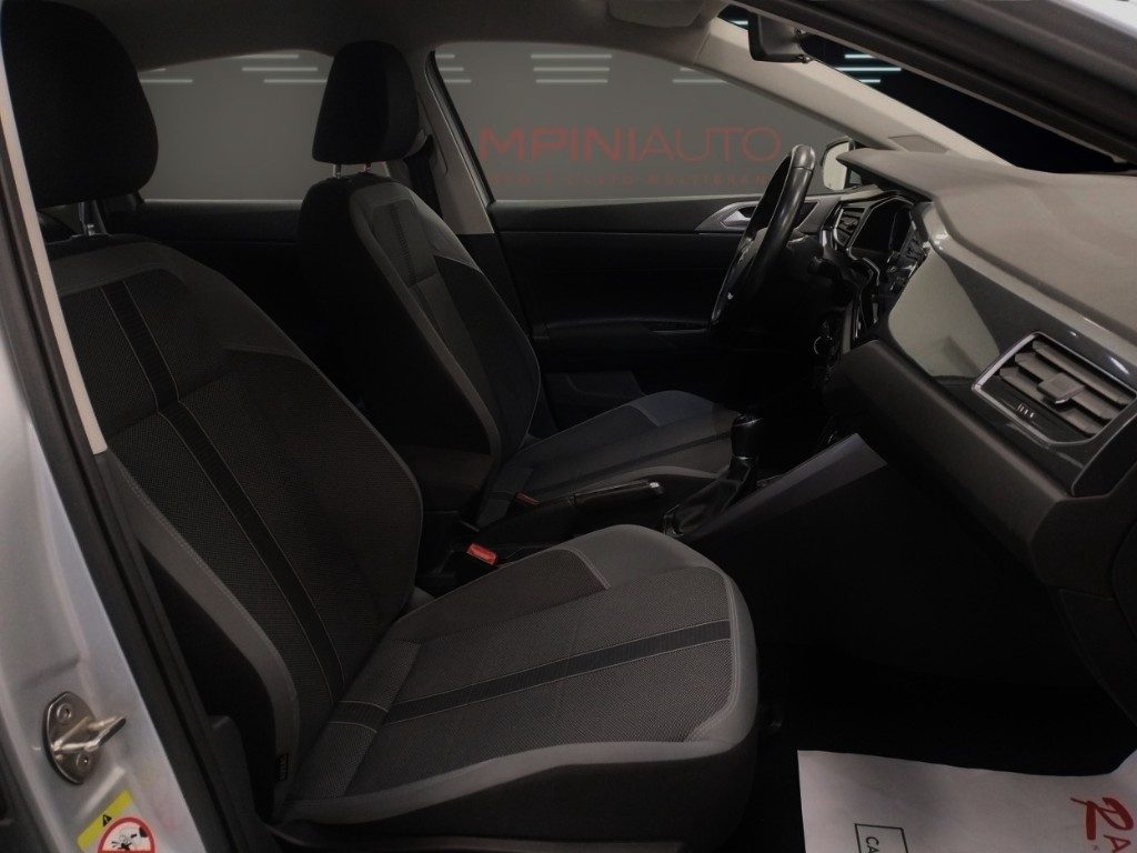 VOLKSWAGEN Polo 1.6 TDI 95 CV Rline Unico Proprietario Pronta Cons - 18