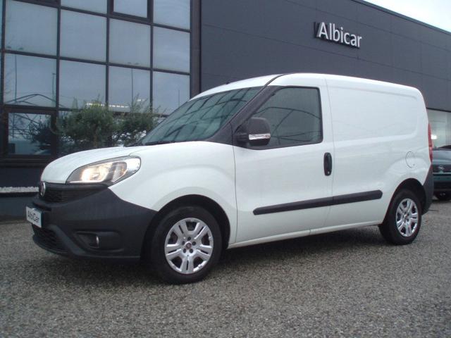 FIAT Doblo Bianco pastello
