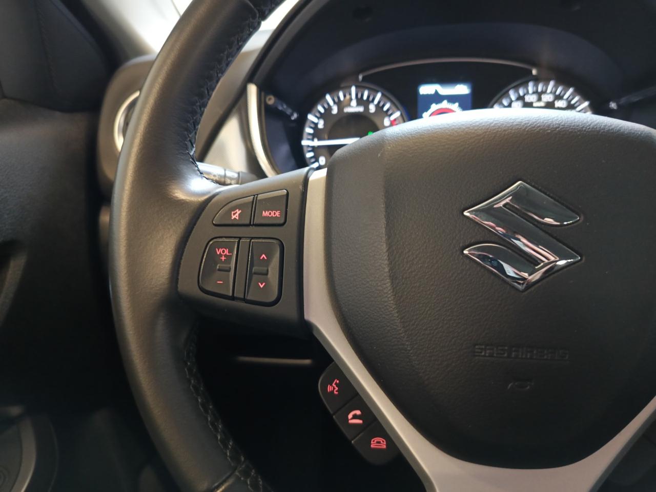 SUZUKI Vitara 1.4 Hybrid Top - 18