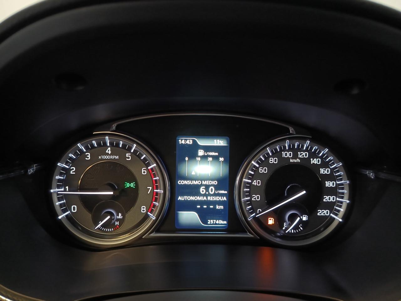 SUZUKI Vitara 1.4 Hybrid Top - 12