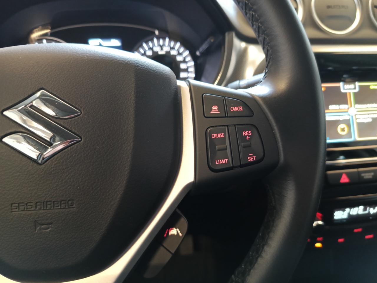 SUZUKI Vitara 1.4 Hybrid Top - 19