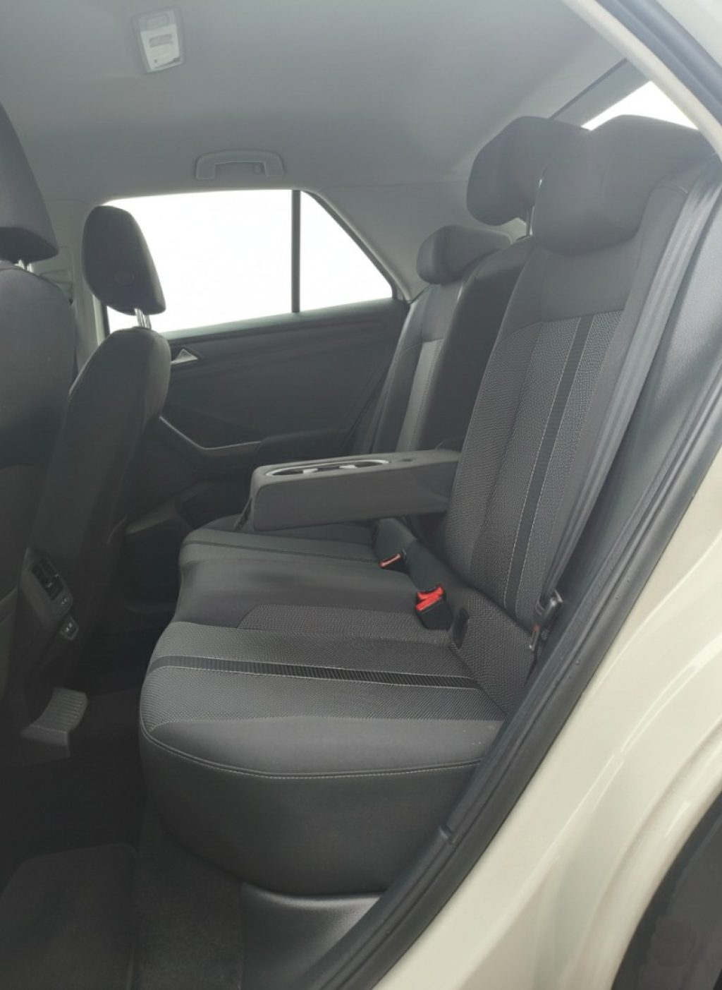 VOLKSWAGEN T-Roc 1.0 TSI 110 Cv Life Car Play Aziendale - 14