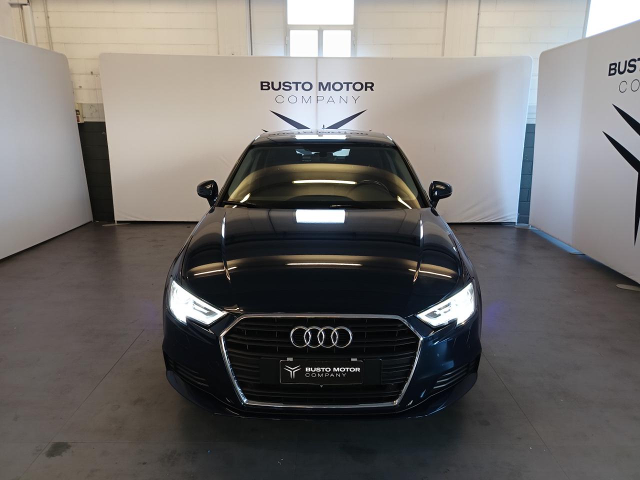 AUDI A3 SPB 1.5 TFSI COD S tronic Business - 2