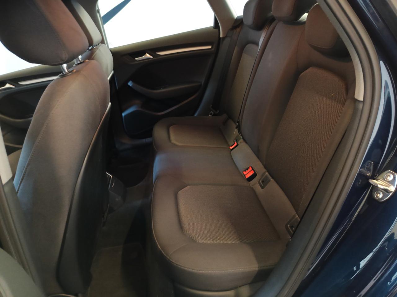 AUDI A3 SPB 1.5 TFSI COD S tronic Business - 9