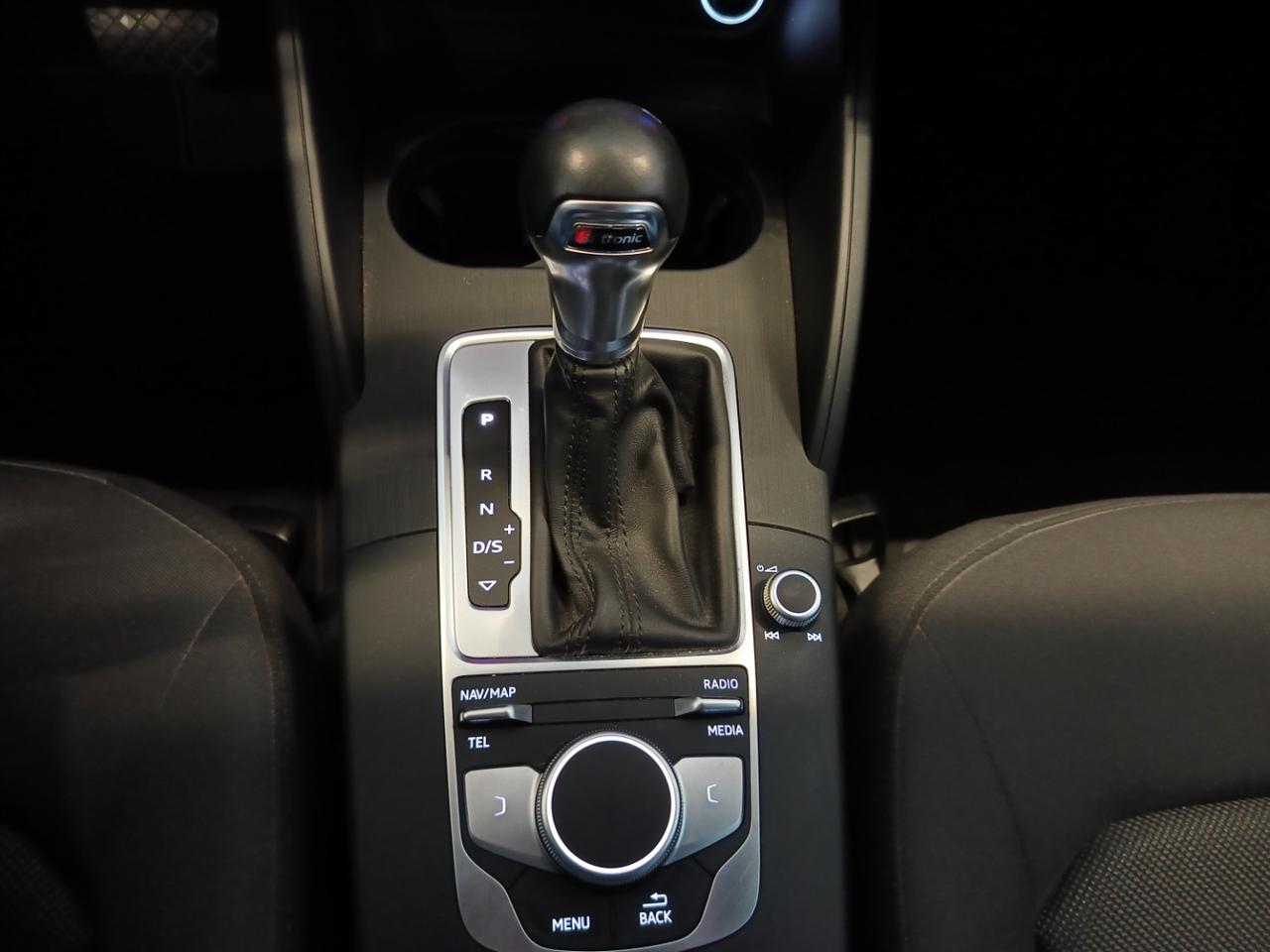 AUDI A3 SPB 1.5 TFSI COD S tronic Business - 16