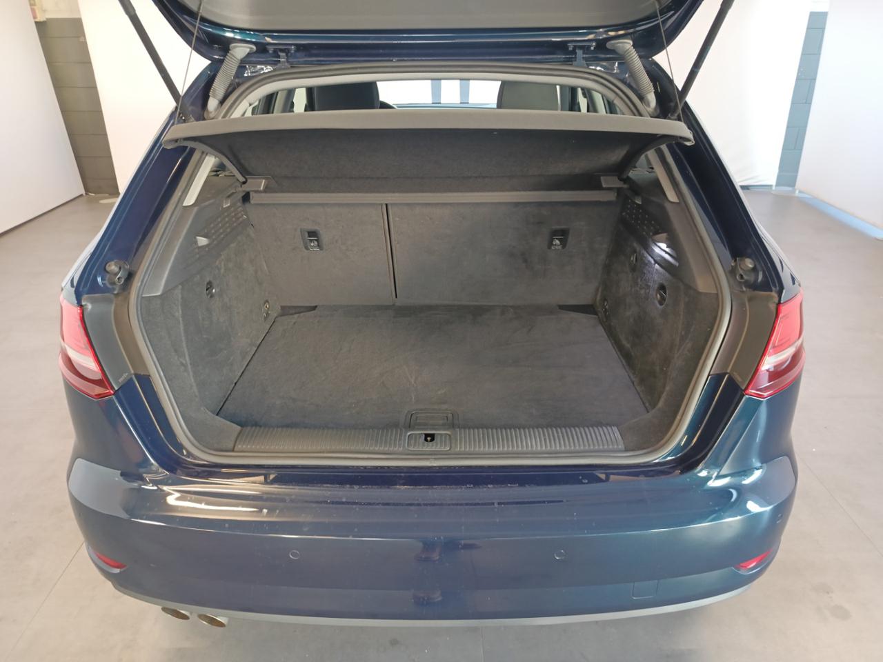 AUDI A3 SPB 1.5 TFSI COD S tronic Business - 10