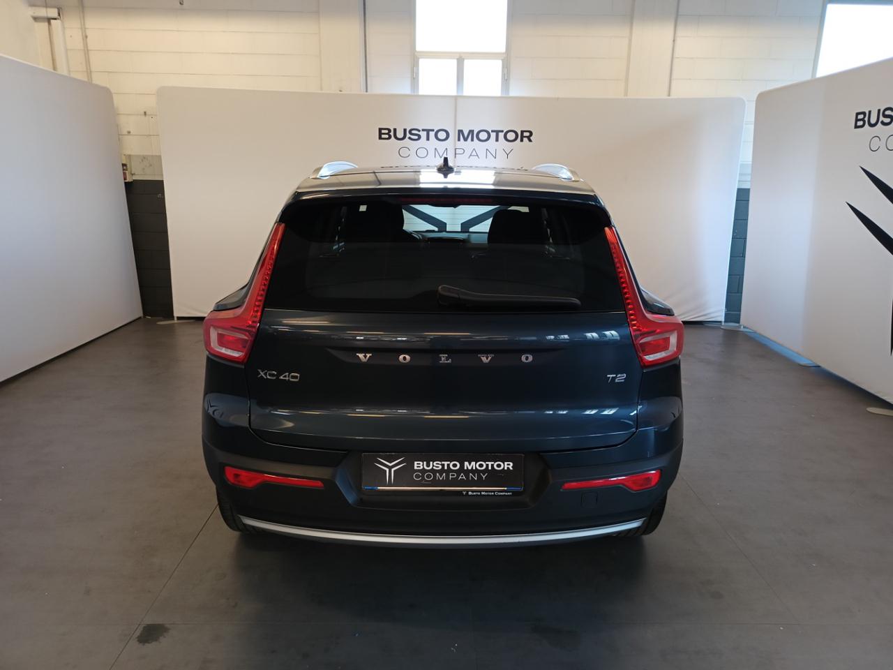 VOLVO XC40 T2 Automatico Momentum - 5