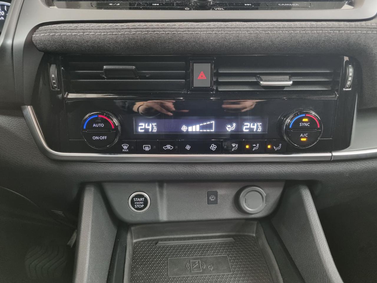 NISSAN Qashqai MHEV 158 CV Xtronic ACENTA - 16