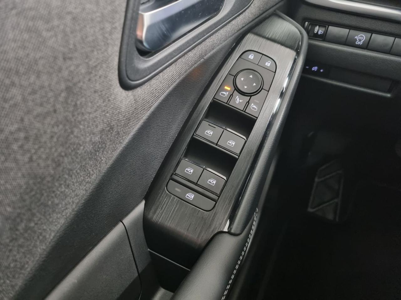 NISSAN Qashqai MHEV 158 CV Xtronic ACENTA - 23