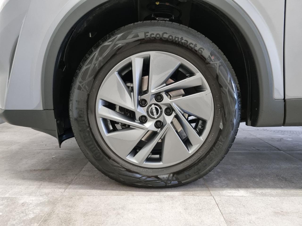 NISSAN Qashqai MHEV 158 CV Xtronic ACENTA - 6