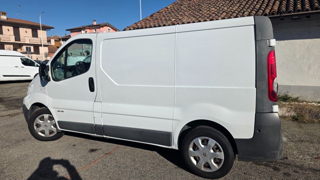 RENAULT Trafic T27 2.0 dCi/115 PC-TN Furgone DPF QS Automatico - 2