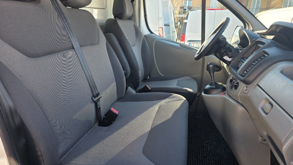 RENAULT Trafic T27 2.0 dCi/115 PC-TN Furgone DPF QS Automatico - 11