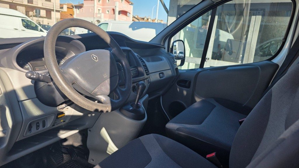 RENAULT Trafic T27 2.0 dCi/115 PC-TN Furgone DPF QS Automatico - 8