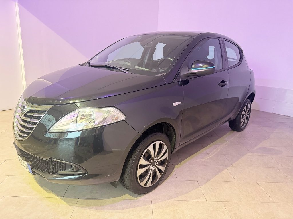 LANCIA Ypsilon 0.9 TwinAir 85 CV 5 porte Metano Ecochic Elefantin - 3
