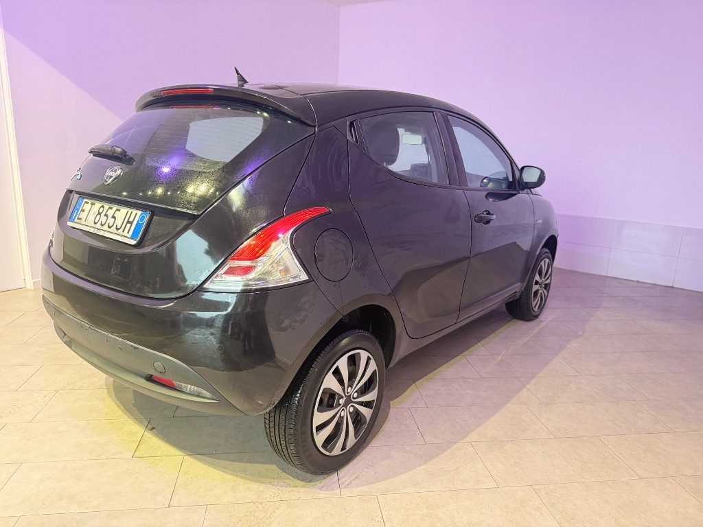 LANCIA Ypsilon 0.9 TwinAir 85 CV 5 porte Metano Ecochic Elefantin - 11