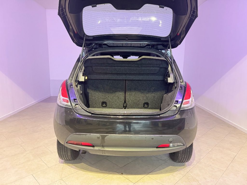 LANCIA Ypsilon 0.9 TwinAir 85 CV 5 porte Metano Ecochic Elefantin - 12