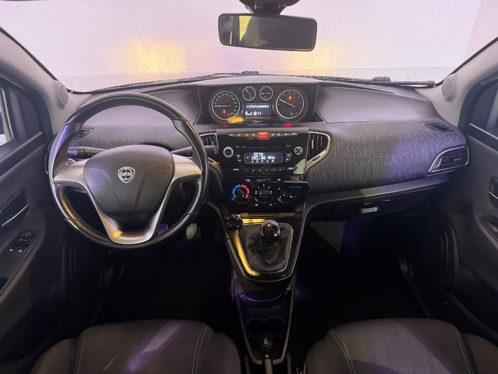 LANCIA Ypsilon 0.9 TwinAir 85 CV 5 porte Metano Ecochic Elefantin - 13
