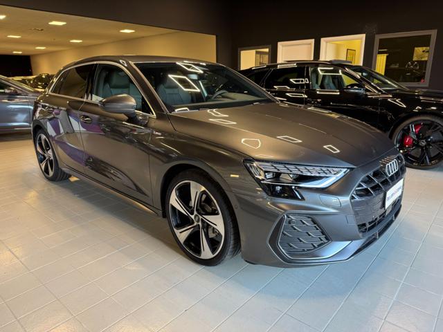 AUDI A3 Grigio scuro metallizzato