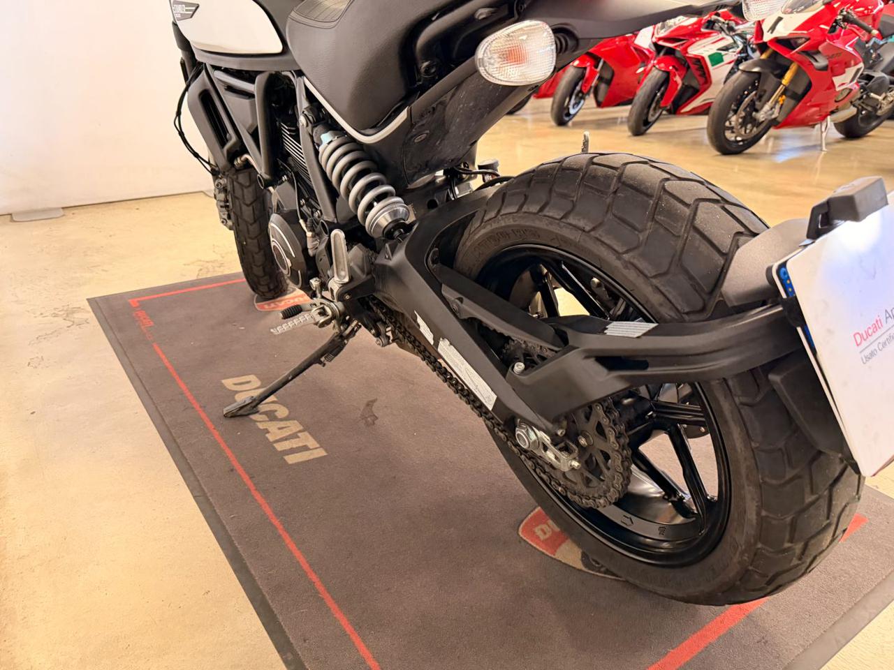DUCATI Scrambler 800 ICON DARK - 8