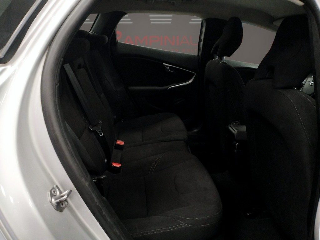 VOLVO V40 D2 Business 120 Cv Pronta Consegna - 18